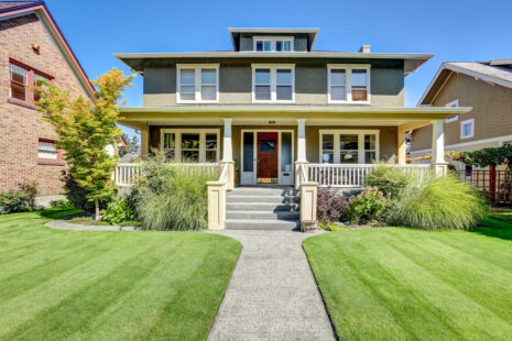 Spring vs Summer Exterior Painting in Kansas