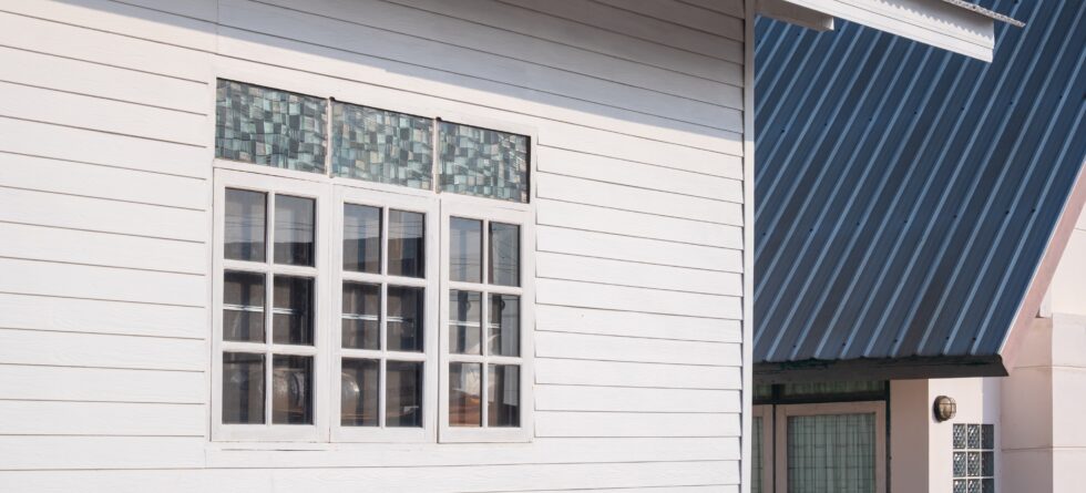 What Type of Paint Is Best for Wood Siding?